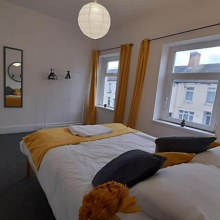 Spacious 4 Bedroom, Free Netflix, Central Location Κάρντιφ Εξωτερικό φωτογραφία