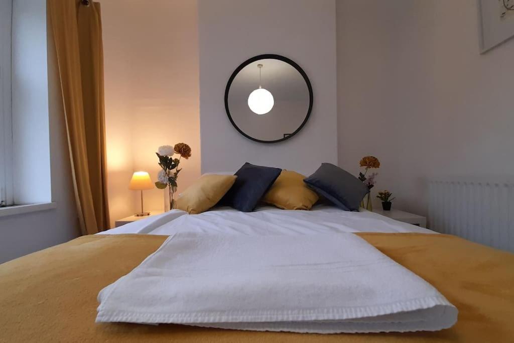 Spacious 4 Bedroom, Free Netflix, Central Location Κάρντιφ Εξωτερικό φωτογραφία